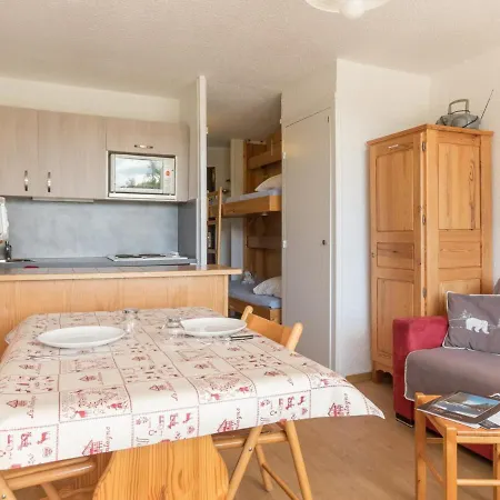 Apartment Cosy Au Pour 4 Avec Balcon, Parking Et Wifi A - Fr-1-330d-95 Montgenevre